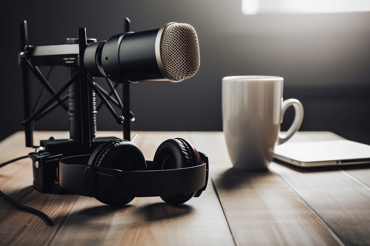 대통령 탄핵 2년, 그 날의 기억: 서울역 태극기 집회의 생생한 풍경